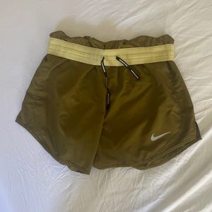 Nike running dri-fit shorts OLIVE 🫒